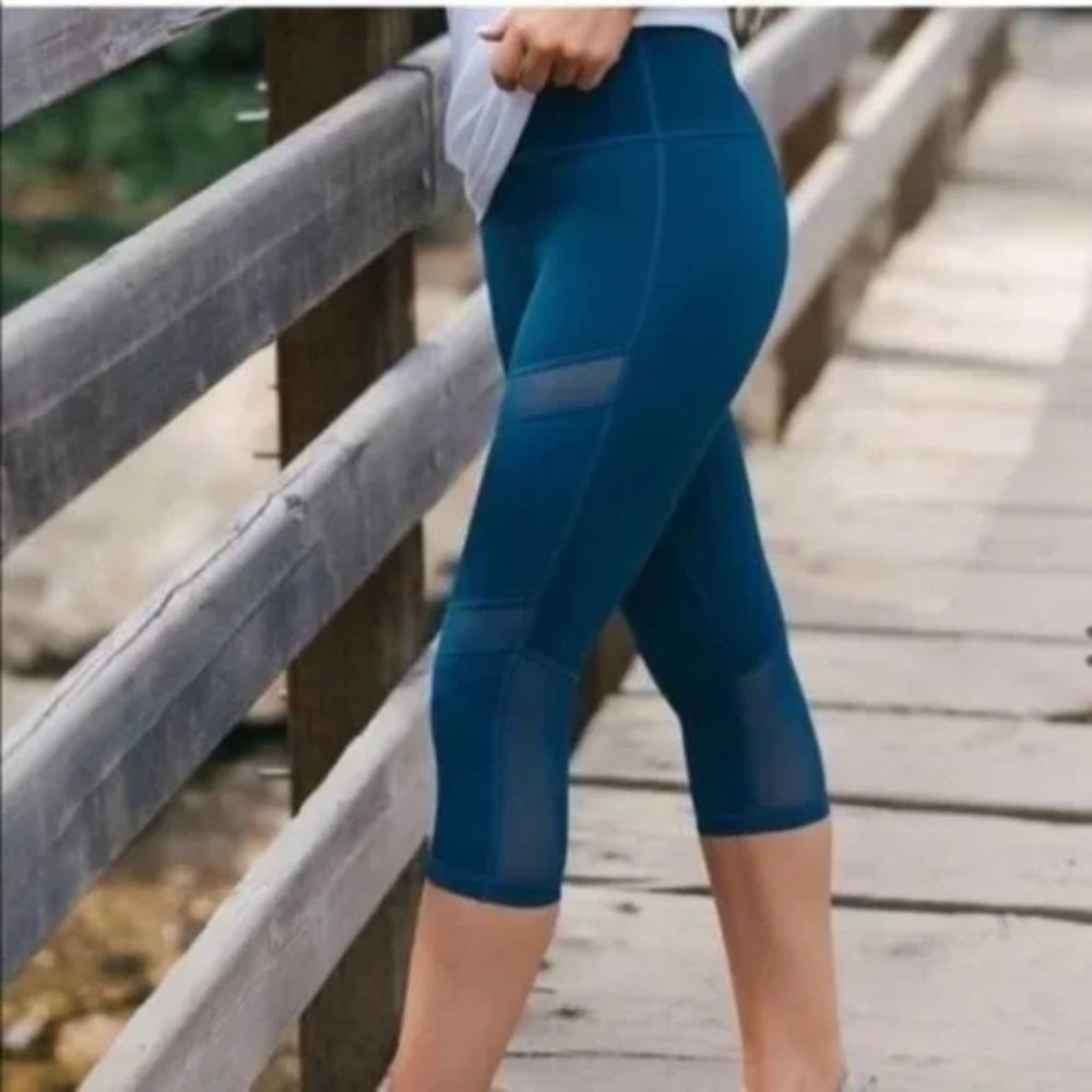 ZYIA ACTIVE Corsair Brilliant Mesh High Rise Crop Capri Leggings Womens 6-8